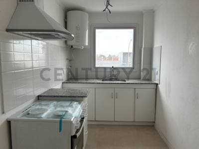 Monoambiente a Estrenar con Cochera y Baulera – Av. Colón | Zona San Juan - 3