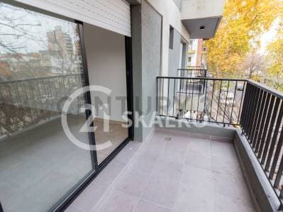 VENTA MONOAMBIENTE AL FRENTE CON BALCON - Principal