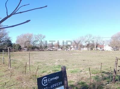 TERRENO EN VENTA FRENTE A LA LAGUNA - SAN EDUARDO - 2