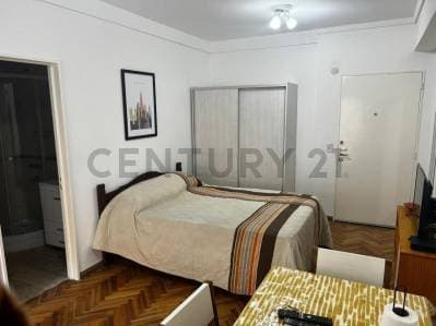 Moderno departamento en Colegiales Amoblado con Patio . - 2