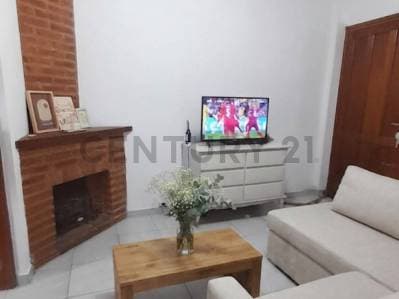 Departamento de 2 Dormitorios con Patio en Venta - 3
