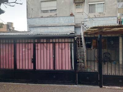 Casa venta Quilmes 3 ambientes con Departamento Cochera - 3