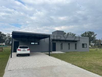 Venta de CASA 200 M2 a estrenar en BARRIO LA ASUNCION CLUB DE CAMPO, Luján ... - 3