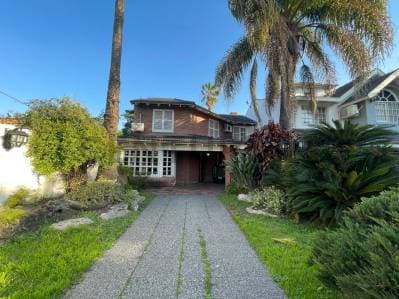 Venta de Casa 4 AMBIENTES en Ituzaingo, Ituzaingó - 2