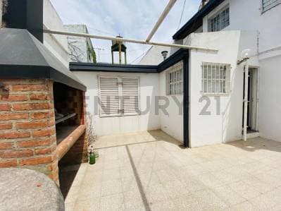 Casa en venta en La Plata - 2