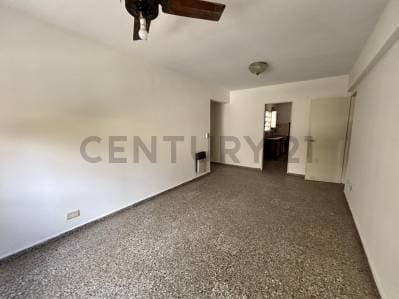 Venta Departamento 2 Dormitorios a metros del rio - 3