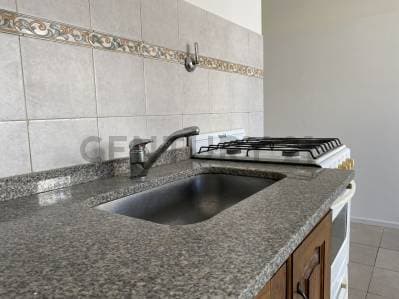 Venta de Departamento 2 AMBIENTES en Remedios de Escalada, Lanús - 2