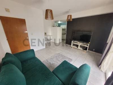 Departamento de 1 Dormitorio con Balcón en Venta - 2