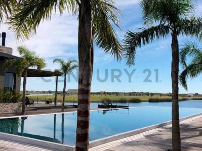 VENTA LOTE CON AMARRA EN BARRIO NAUTICO EL NAUDIR - ESCOBAR - 2