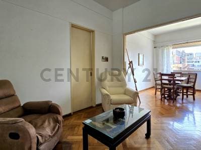 VENTA DPTO 3 AMB./DEPENDENCIA LUMINOSO CONTRAFRENTE. APTO CRÉDITO AV. RIVADAVIA 5400.CABALLITO CABA. - Principal