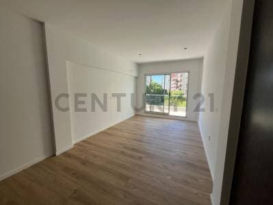 VENTA MONOAMBIENTE AL FRENTE CON BALCÓN EN VILLA URQUIZA - 3
