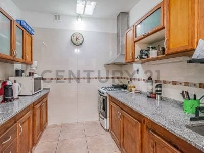 VENTA DE CASA AMPLIA SOBRE LOTE PROPIO EN EXCELENTE UBICACIÓN DE CABALLITO - 5