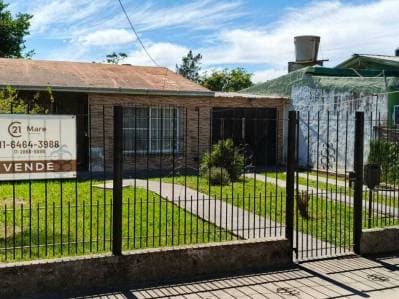 VENTA CASA 4 AMBIENTES EN SAN MIGUEL - Principal