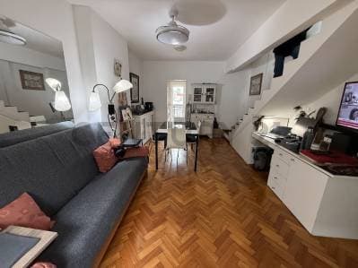 RECOLETA VENTA 2 AMBIENTES EN DUPLEX CON 4 BALCONES LUMINOSO - 4