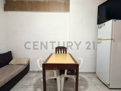 Venta ph 2 ambientes con patio barrio San Cristobal - 4