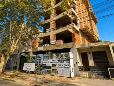 VENTA DEPTO 3 AMB CASEROS POZO - PERMUTA- FINANCIA ANTICIPOS BAJOS - 2