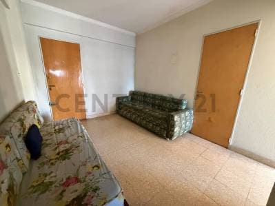 Monoambiente con balcon al frente - 4