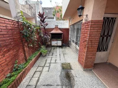 VENTA PH C/COCHERA RAMOS MEJIA 3 AMBIENTES CON PATIO Y TERRAZA - Principal