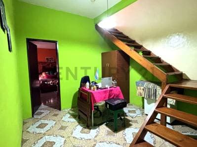 Casa con potencial profesional y residencial en Llavallol - 2