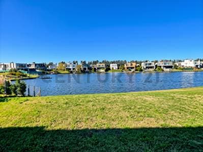 VENTA LOTE CON VISTA AL LAGO EN BARRIO LOS CARPINCHOS NORDELTA - 5