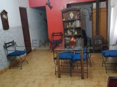 Venta PH 4 ambientes más departamento 2 amb. Independiente. - 2