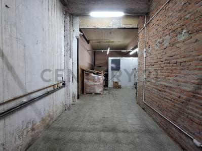 Venta de Galpón + Departamento 2 Ambientes, Lanús Oeste. - 3