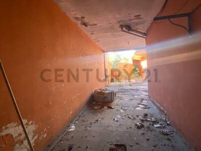 Casa con Local en venta - 5