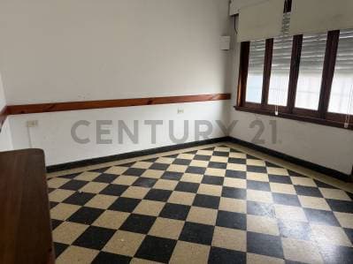 10 e/ 159 y 160. Casa en venta 2 dormitorios, Berisso. (Apto Banco) - 2