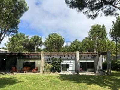 Casa 5 ambientes en alquiler temporal en Barrio privado La Herradura Pinamar - Principal