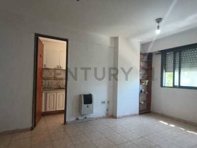 Departamento de 1 dormitorio en Venta frente a la Estación de Tren - 2
