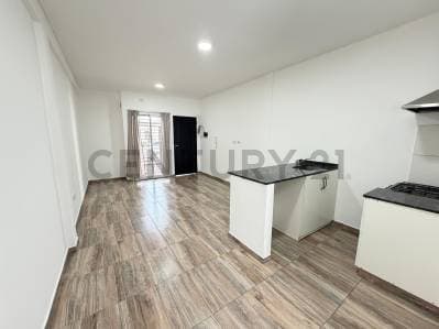 ALQUILER DPTO 1 AMB CON PATIO Y COCHERA EN CASEROS TRES DE FEBRERO - 3