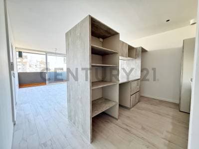 DEPARTAMENTO DE 2 DORMITORIOS CON COCHERA EN VENTA EN LA PLATA - Principal