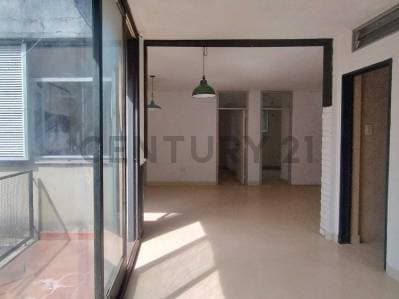 VENTA DEPTO 4 AMB CON BALCON EN RAMOS MEJIA. - 2
