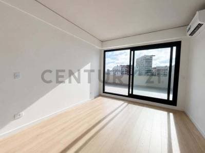 Venta Departamento Dos Ambientes con Terraza muy luminoso Privada Piso Alto en Belgrano - 2