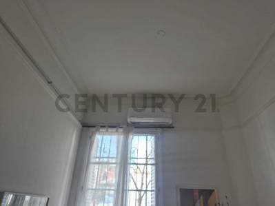 SE VENDE PH DE 2 AMBIENTES, PLANTA BAJA, EN MONTSERRAT, APTO CREDITO - 3