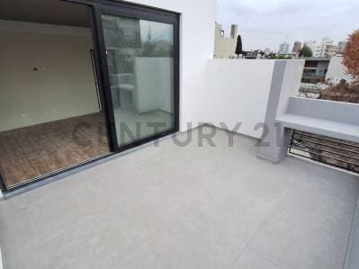 Venta Office o Ambiente y medio CON BALCÓN aterrazado al frente - 3