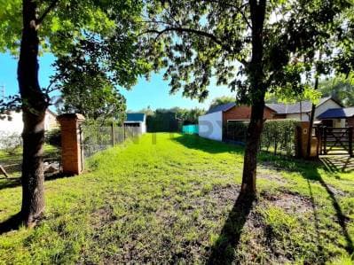 Terreno a mins de Rosario, en la cuidad de Ricardone. Lote de 400m2, a mts de AO12. De fácil... - 2