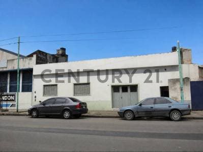 VENTA CASA CON LOTE PROPIO EN BARRACAS I 108 M2 PARCELA - Principal