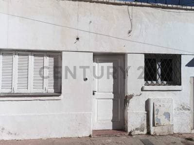 VENTA DE CASA INTERNA A RECICLAR EN GODOY CRUZ - Principal