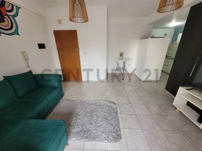 Departamento de 1 Dormitorio con Balcón en Venta - 4
