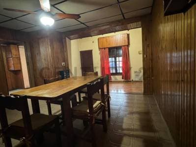 Casa 2 Dormitorios y Escritorio en San Carlos. - 3
