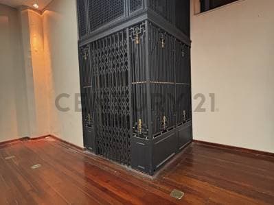 Alquiler Oficina Abierta 170 m² – Galería Güemes – Excelente estado y Vista Interior - 5