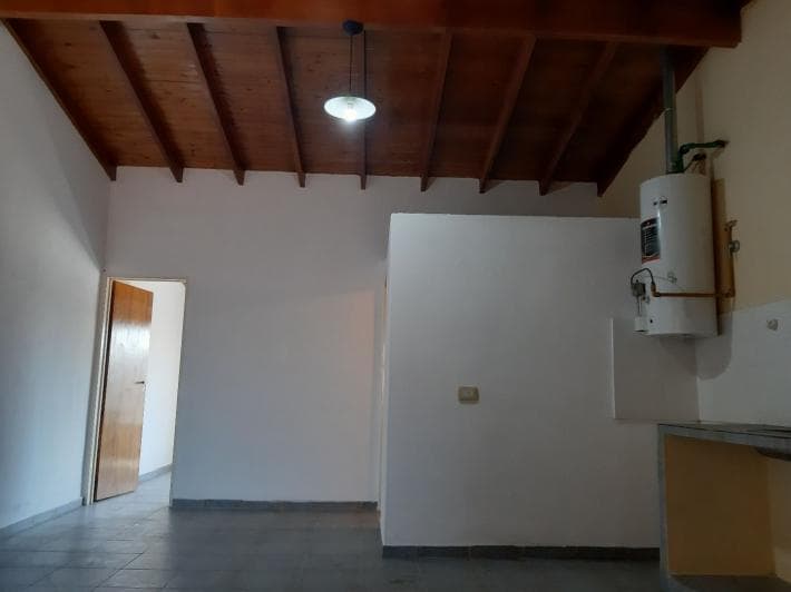 Departamento de 2 Ambientes en Primer Piso Al Frente - 5