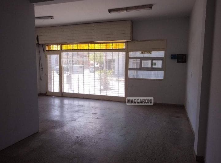 Local. | Pizarro Al 5300 - 4
