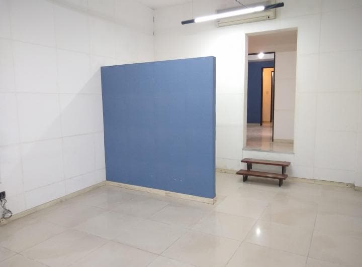 Local + 2 Privados + 2baños + Kitchinet. Venta Guido 261 Quilmes - 4