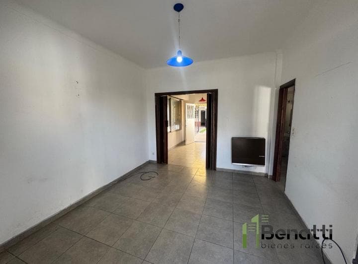 Propiedad Multifamiliar en Alquiler de 4 Ambientes con Patio - 5
