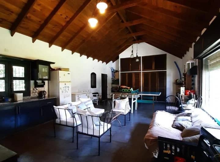 Lomas Jockey, Casa con Lindo Jardin - 5