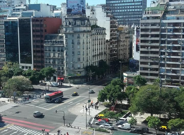 Av Santa Fe y 9 de Julio Mejor Esquina Bs. As. Tdo Externo Vta Parques Luzsol Bcon - 4