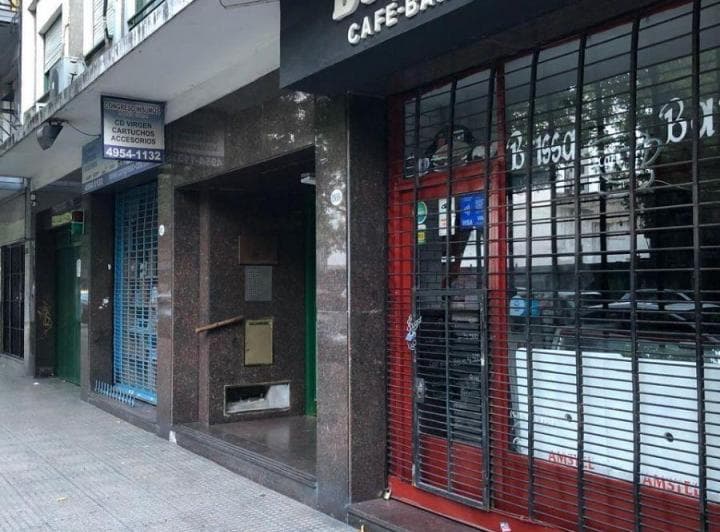 Av Rivadavia 1.982 - Local - Apto T/destino - Venta - 4