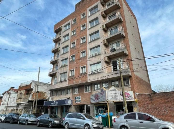Oficina Comercial de 32 m² con 2 Oficinas en Alquiler en Morón - 4